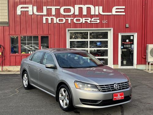 2013 Volkswagen Passat SE w/Sunroof