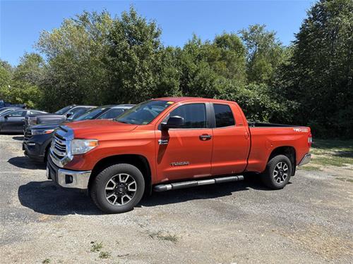 2017 Toyota Tundra SR5