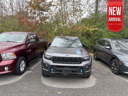 2022 Jeep Grand Cherokee 4xe Trailhawk