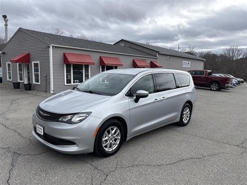 2023 Chrysler Voyager LX