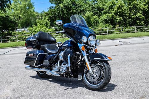 2012 HARLEY DAVIDSON Electra Glide Limited FLHTK