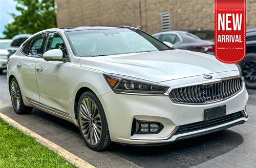 2017 Kia Cadenza Limited's photo