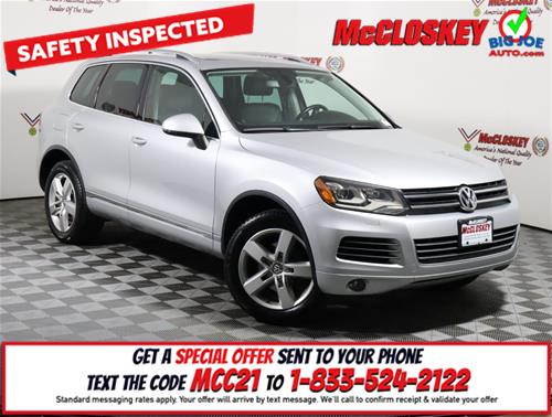 2014 Volkswagen Touareg Lux ALL WHEEL DRIVE! PANORAMIC MOONROOF! NAVIGATION! PARK ASSISTS!