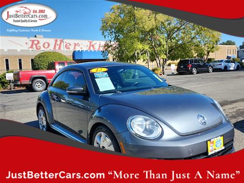 2012 Volkswagen Beetle 2.5L w/Sound/Nav PZEV