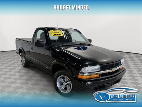 2000 Chevrolet S-10 LS