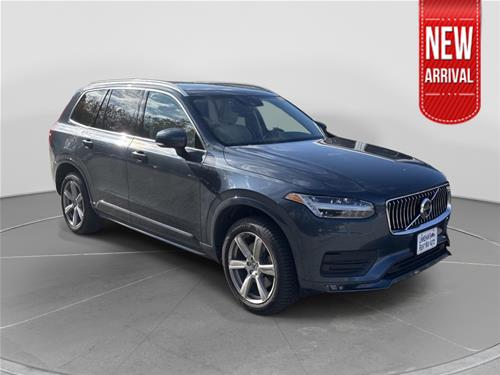 2022 Volvo XC90 Momentum